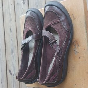 Nature Walk women's leather loafer walking shoes size 8